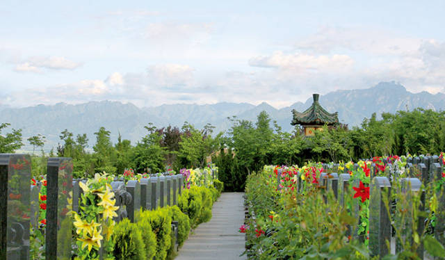 西安公墓真实视频图片（凤栖山墓园）