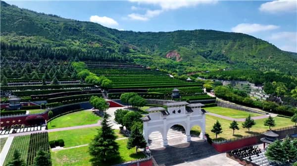 霸陵墓园新区文明祭扫倡议书