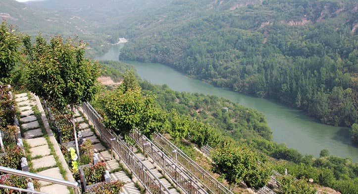 寿阳山墓园（园区雕像）