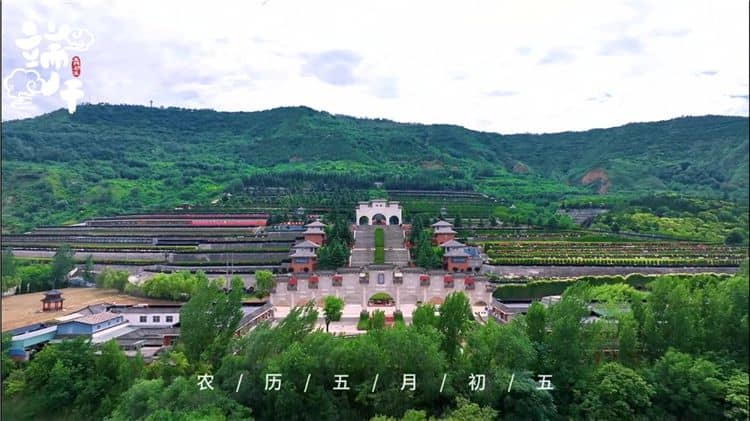 西安霸陵墓园：墓型设计的艺术革新与人文关怀表达